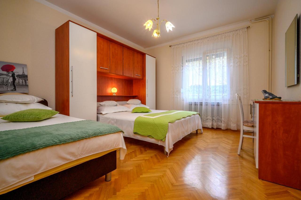 Apartments Juric Podstrana Exterior photo