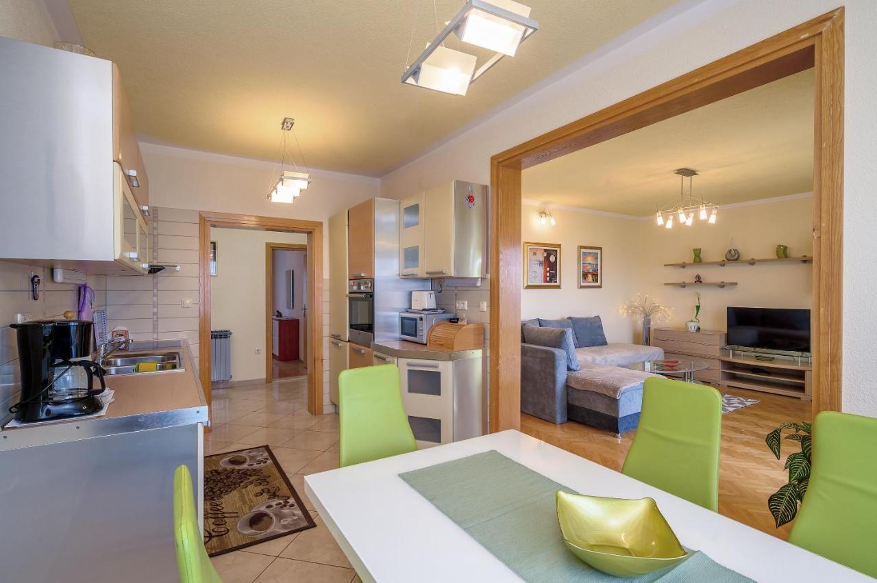 Apartments Juric Podstrana Exterior photo