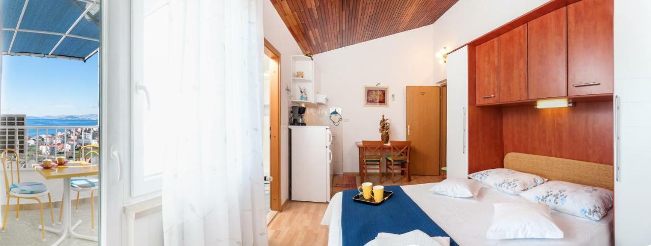 Apartments Juric Podstrana Exterior photo